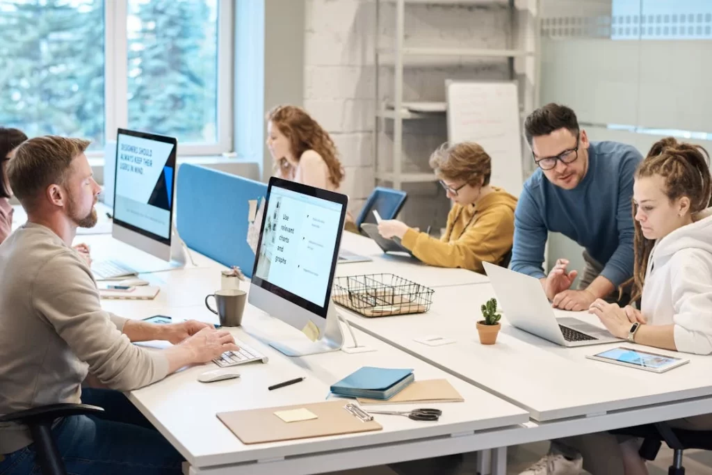 Busy Doesn’t Mean Useful: How to Spot Fake Productivity